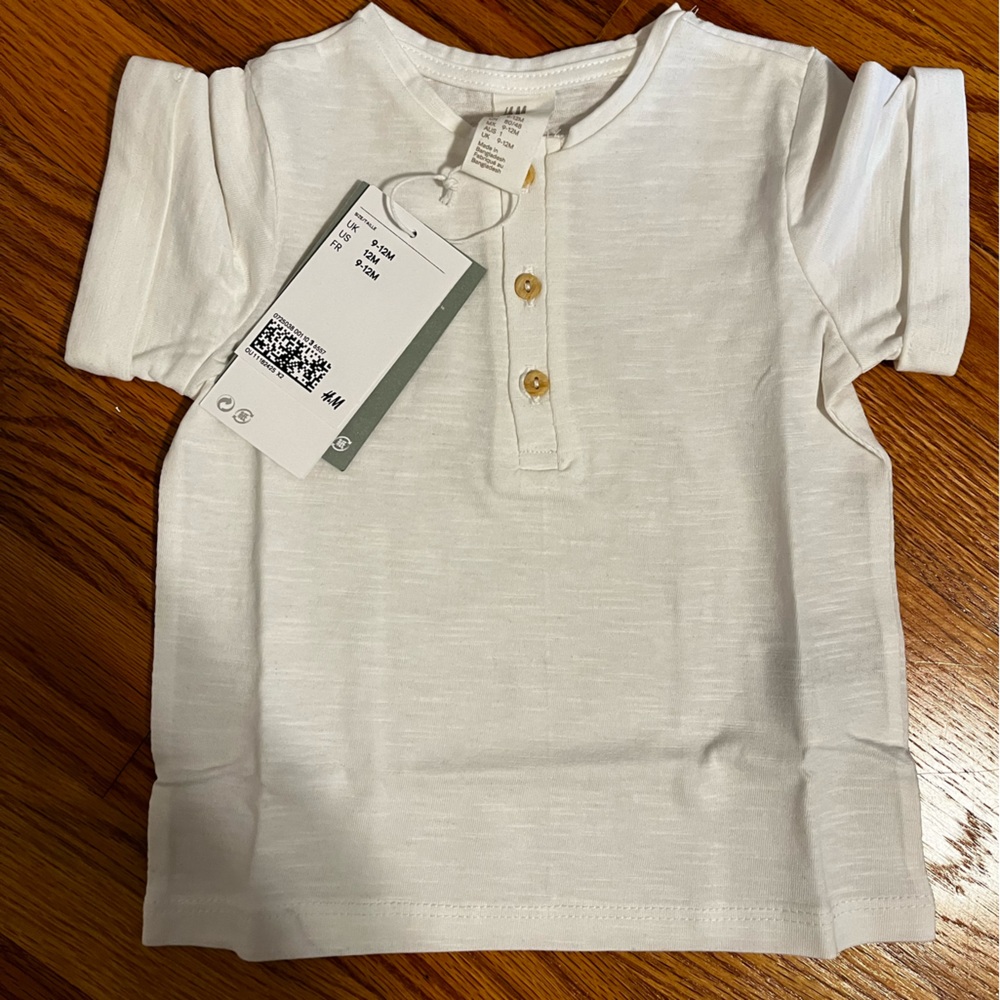 Brand New H&M White Henley Tshirt